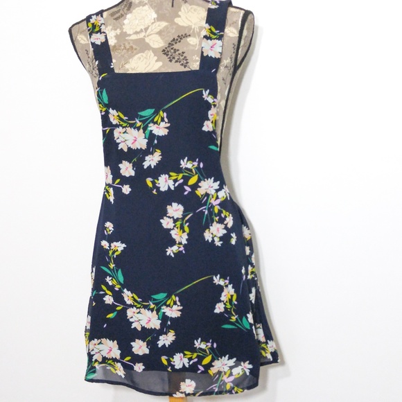 One Heart CLothing Dresses & Skirts - One Heart Clothing Top M Overall Style